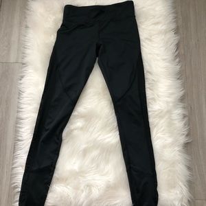 Forever 21 mesh paneled active leggings